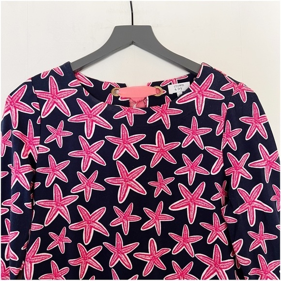 CROWN & IVY Starfish Print Knit Shift Dress with Back Bow Detail Size Small - Picture 3 of 12